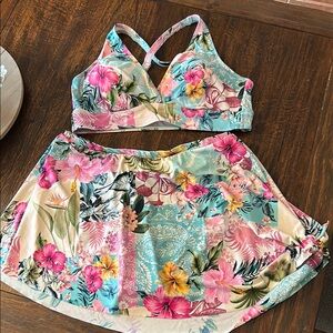 Torrid floral swimsuit top and bottom size 2